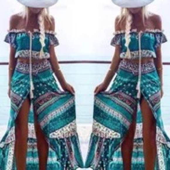 Dresses & Skirts - Green shirt and skirt set DRC103